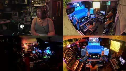 Snapshot of nyxraven chatting on 01/22/25, 11:56 NyxRaven online show from 01/22/25, 11:56