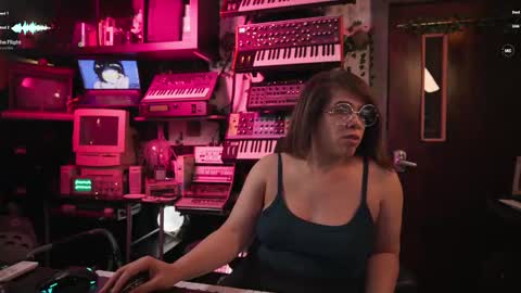 Snapshot of nyxraven chatting on 02/22/25, 02:28 NyxRaven online show from 02/22/25, 02:28