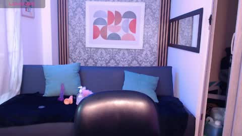 Snapshot of nyxx_velariia chatting on 04/17/26, 03:48 Nyxx vala online show from 04/17/26, 03:48