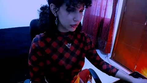 Nyxxei online show from 04/21/26, 09:39