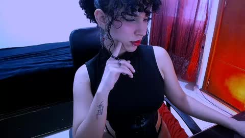 Nyxxei online show from 04/24/26, 09:50