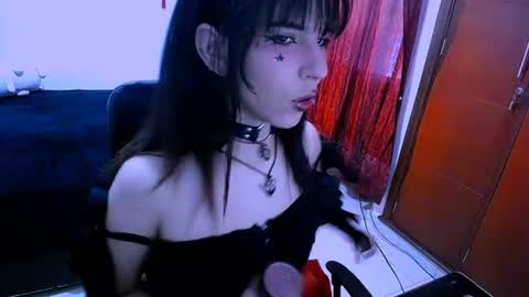Snapshot of nyxxei chatting on 06/16/26, 10:34 Nyxxei online show from 06/16/26, 10:34