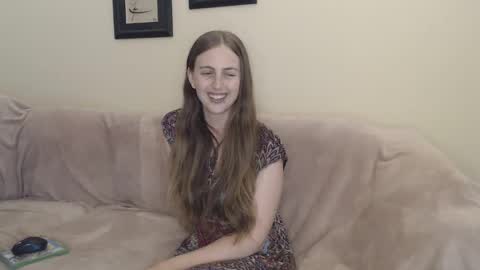 Snapshot of nzplaytime chatting on 01/09/25, 03:26 Stef  Derek online show from 01/09/25, 03:26