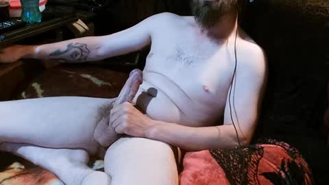 Snapshot of oblivionscaress107276 chatting on 04/05/26, 04:09 David J. online show from 04/05/26, 04:09