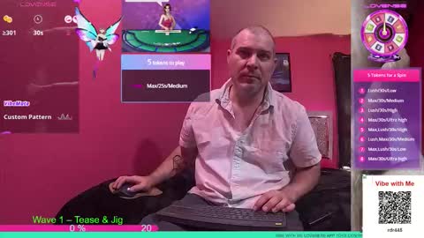 Snapshot of obsidian_stallion chatting on 09/14/25, 02:22 Obsidian stallion online show from 09/14/25, 02:22