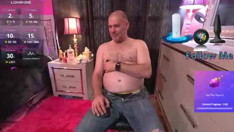 Snapshot of obsidian_stallion chatting on 10/01/25, 05:41 Obsidian stallion online show from 10/01/25, 05:41