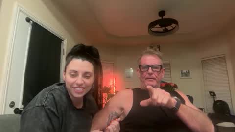 SimplyUs online show from 04/15/26, 08:21