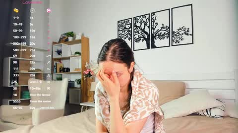 Elis online show from 04/18/26, 06:45