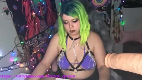 occvlt qveen online show from 03/01/25, 12:28