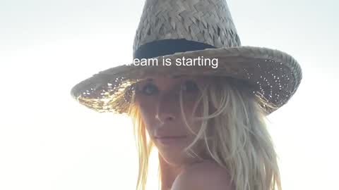 hi im Janasmall boobs big heart  warm pussy  online show from 01/13/25, 10:45