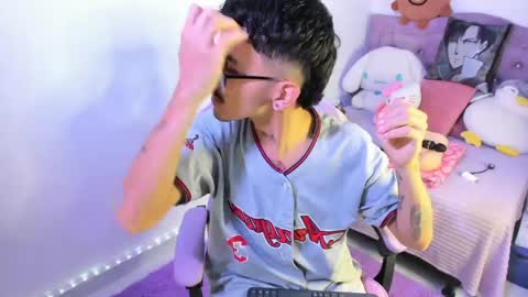 Cris online show from 04/25/26, 03:42