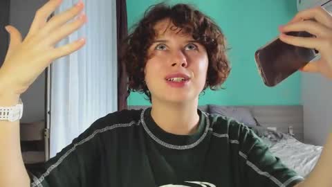 Snapshot of octopussy69x chatting on 01/18/25, 09:02 Evie online show from 01/18/25, 09:02