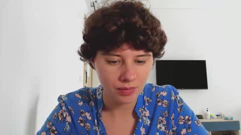 Evie online show from 02/07/26, 07:23