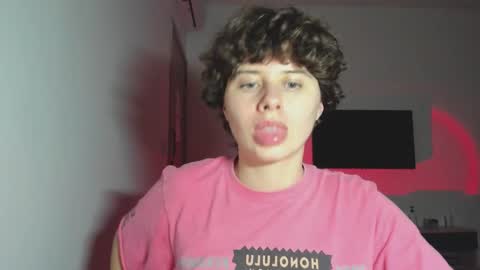 Evie online show from 02/19/26, 12:45