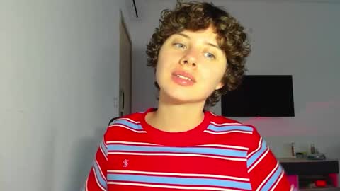 Evie online show from 03/08/26, 10:30