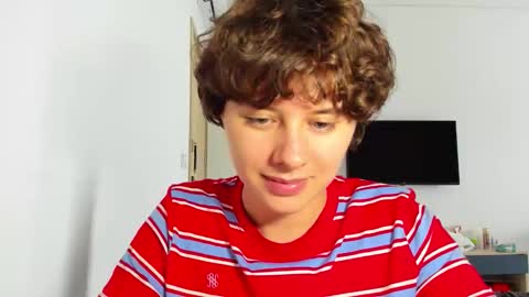 Evie online show from 03/10/26, 06:18