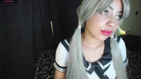 Snapshot of odeth_ chatting on 10/10/25, 04:00 odeth_ online show from 10/10/25, 04:00