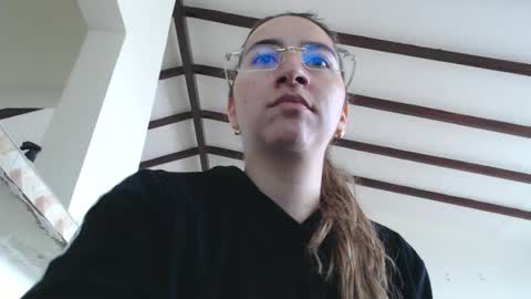 Snapshot of odette_brigh_ chatting on 02/12/25, 01:37 Val online show from 02/12/25, 01:37