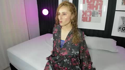 Snapshot of odette_bulgari chatting on 09/09/25, 10:59 Ana online show from 09/09/25, 10:59