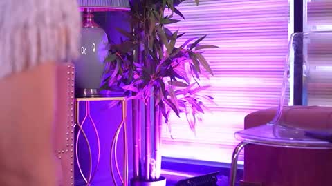 Odette online show from 03/21/26, 08:30