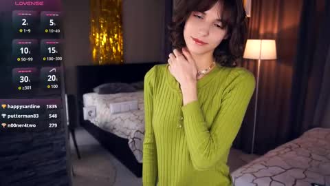 Snapshot of odettehatt chatting on 03/02/25, 09:32 Thea online show from 03/02/25, 09:32