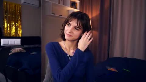 Snapshot of odettehatt chatting on 03/06/25, 10:15 Thea online show from 03/06/25, 10:15