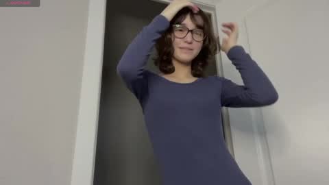 Thea online show from 04/10/26, 04:39