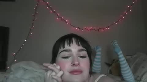 Odette online show from 02/24/26, 04:16