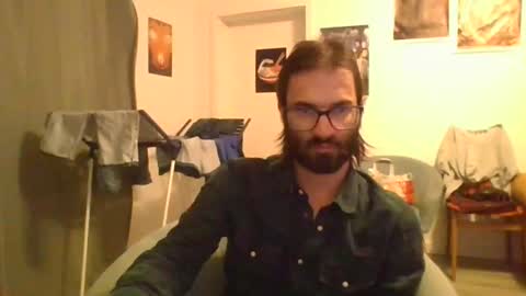 Snapshot of oeffel chatting on 08/01/26, 11:36 oeffel online show from 08/01/26, 11:36