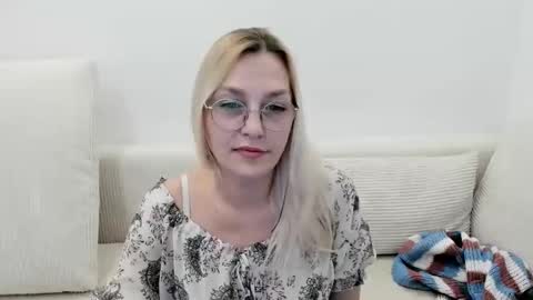 oeigesmik online show from 03/28/26, 12:16