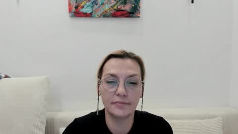 oeigesmik online show from 03/30/26, 10:16