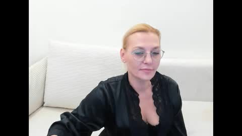 oeigesmik online show from 04/09/26, 10:53