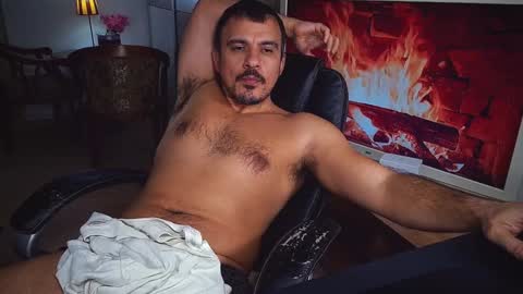 officeman7 online show from 12/08/24, 08:15