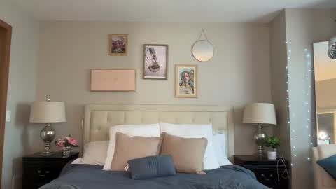 Snapshot of officiallyonlytams chatting on 10/09/25, 03:32 Tams online show from 10/09/25, 03:32