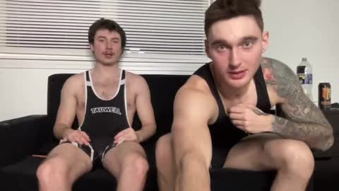 Snapshot of officialtommycash chatting on 12/21/25, 07:26 Tommy Cash online show from 12/21/25, 07:26