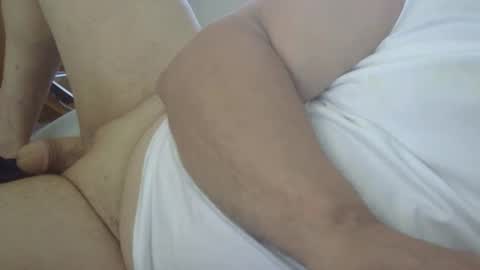 Snapshot of offsides10 chatting on 05/15/26, 06:37 WantsToTryACouple online show from 05/15/26, 06:37