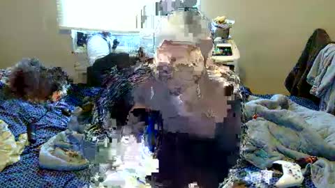 Snapshot of oflores77 chatting on 09/25/25, 12:09 oscar flores online show from 09/25/25, 12:09