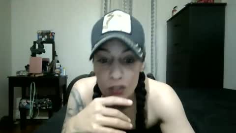 Lit en Cama online show from 12/02/25, 01:33