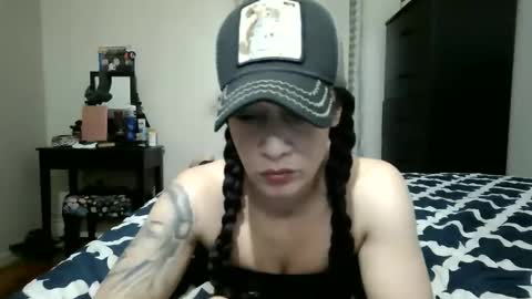 Lit en Cama online show from 12/23/25, 05:49