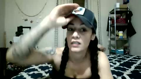 Snapshot of oglitcouple chatting on 06/04/26, 07:36 Lit en Cama online show from 06/04/26, 07:36