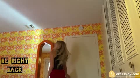 Snapshot of oh_ok_cassidy chatting on 12/20/24, 06:19 cassidy online show from 12/20/24, 06:19