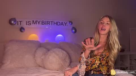 Snapshot of oh_ok_cassidy chatting on 01/17/25, 04:28 cassidy online show from 01/17/25, 04:28