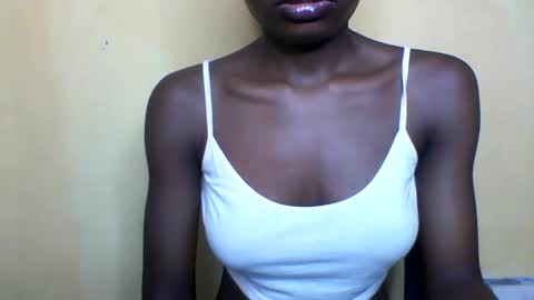 Snapshot of oh_sexyphilo chatting on 10/20/25, 08:37 philo bby online show from 10/20/25, 08:37