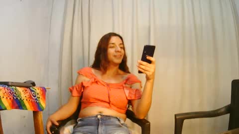 Snapshot of oh_tique chatting on 01/24/25, 04:27 LU online show from 01/24/25, 04:27