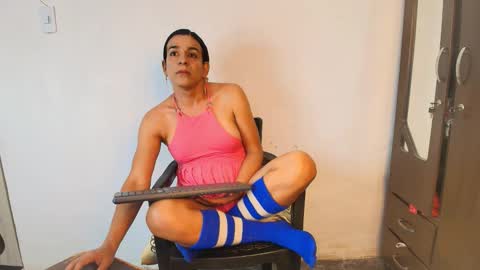 Snapshot of oh_tique chatting on 10/29/25, 07:04 LU online show from 10/29/25, 07:04