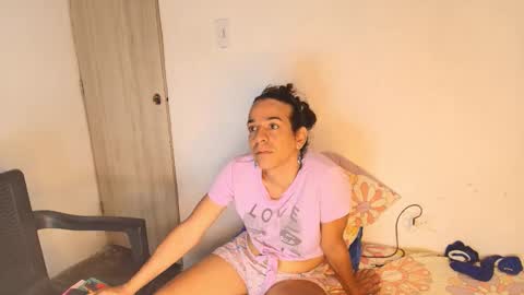 Snapshot of oh_tique chatting on 12/03/25, 02:37 LU online show from 12/03/25, 02:37