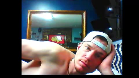 Snapshot of oh_you_know69 chatting on 12/13/24, 04:33 who dares toss me some tips lets have fun online show from 12/13/24, 04:33