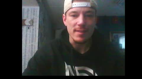 Snapshot of oh_you_know69 chatting on 12/23/24, 11:06 who dares toss me some tips lets have fun online show from 12/23/24, 11:06