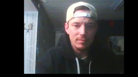 Snapshot of oh_you_know69 chatting on 12/31/24, 08:26 who dares toss me some tips lets have fun online show from 12/31/24, 08:26