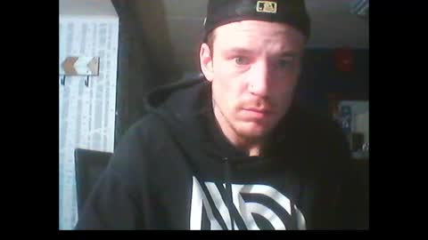 Snapshot of oh_you_know69 chatting on 01/14/25, 06:45 who dares toss me some tips lets have fun online show from 01/14/25, 06:45